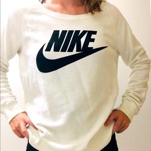 Nike White Crewneck Sweatshirt
